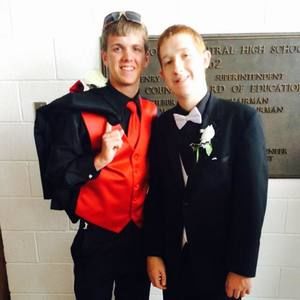 Meet your Posher, Hunter